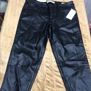 Women's Black Ankle & Cropped Jeans